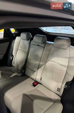 Внедорожник / Кроссовер Toyota bZ4X 2023 в 