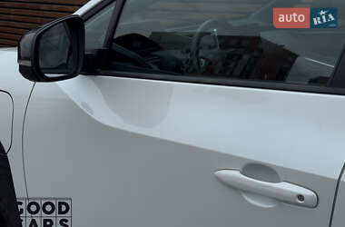 Внедорожник / Кроссовер Toyota bZ4X 2022 в 