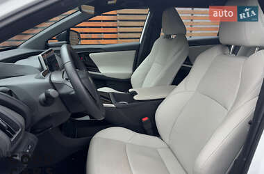 Внедорожник / Кроссовер Toyota bZ4X 2022 в 