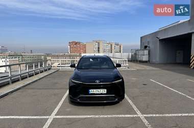 Внедорожник / Кроссовер Toyota bZ4X 2022 в 