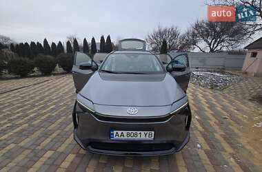 Внедорожник / Кроссовер Toyota bZ4X 2022 в 