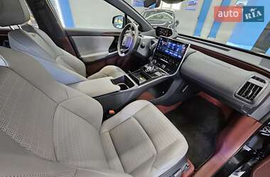 Внедорожник / Кроссовер Toyota bZ4X 2022 в 