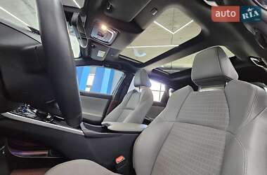 Внедорожник / Кроссовер Toyota bZ4X 2022 в 