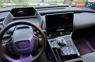 Внедорожник / Кроссовер Toyota bZ4X 2022 в 