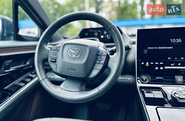 Внедорожник / Кроссовер Toyota bZ4X 2023 в 