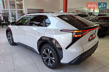 Внедорожник / Кроссовер Toyota bZ4X 2023 в 