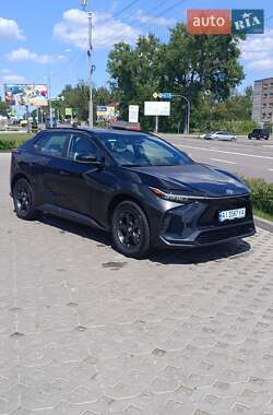 Внедорожник / Кроссовер Toyota bZ4X 2023 в Киеве