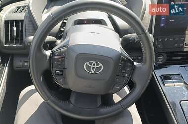 Позашляховик / Кросовер Toyota bZ4X 2023 в 
