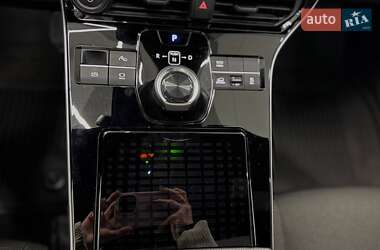 Внедорожник / Кроссовер Toyota bZ4X 2023 в 