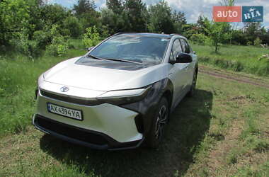 Позашляховик / Кросовер Toyota bZ4X 2023 в Харкові