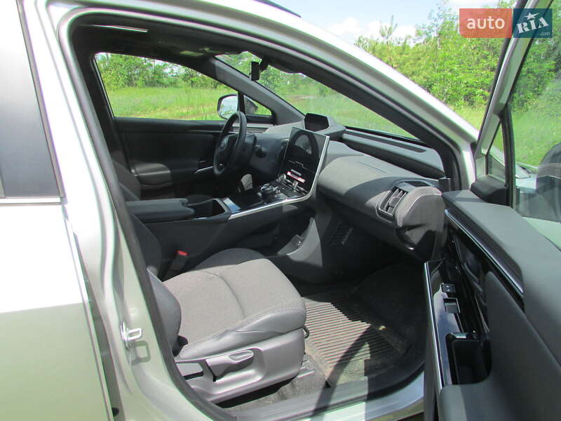 Внедорожник / Кроссовер Toyota bZ4X 2023 в Харькове