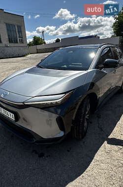 Внедорожник / Кроссовер Toyota bZ4X 2023 в 