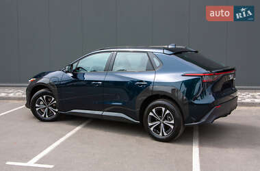 Внедорожник / Кроссовер Toyota bZ4X 2022 в 