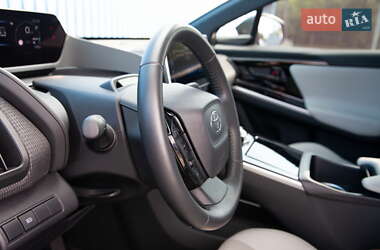 Внедорожник / Кроссовер Toyota bZ4X 2022 в 