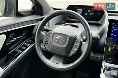 Внедорожник / Кроссовер Toyota bZ4X 2022 в 