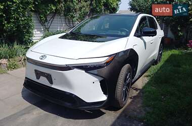 Внедорожник / Кроссовер Toyota bZ4X 2023 в Черкассах