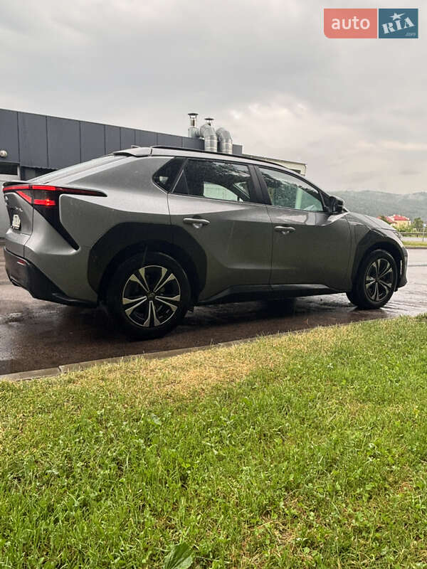 Внедорожник / Кроссовер Toyota bZ4X 2022 в Стрые фото 9 Внедорожник / Кроссовер Toyota bZ4X 2022 в Стрые