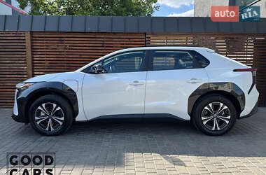 Внедорожник / Кроссовер Toyota bZ4X 2022 в 