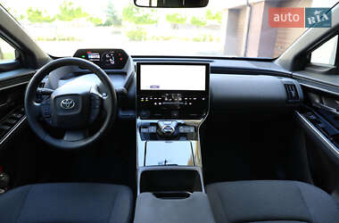 Внедорожник / Кроссовер Toyota bZ4X 2023 в 