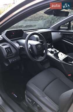 Внедорожник / Кроссовер Toyota bZ4X 2024 в 