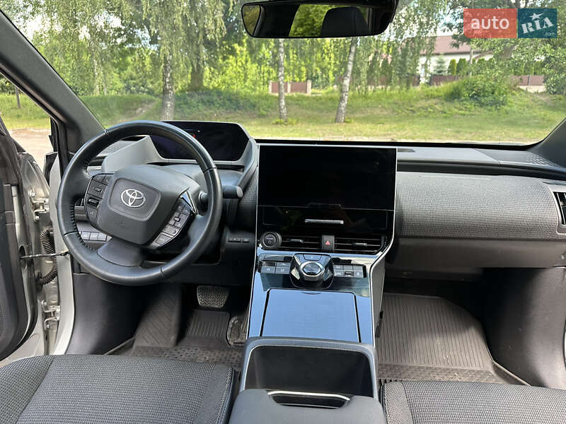 Внедорожник / Кроссовер Toyota bZ4X 2024 в Золочеве