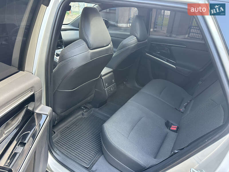 Внедорожник / Кроссовер Toyota bZ4X 2024 в Золочеве