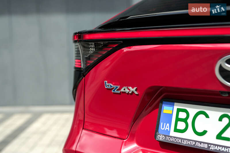 Внедорожник / Кроссовер Toyota bZ4X 2023 в Львове