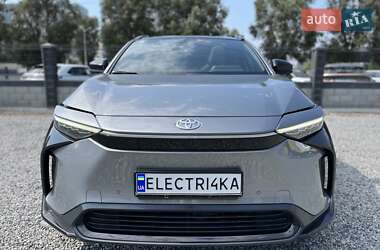 Внедорожник / Кроссовер Toyota bZ4X 2023 в 