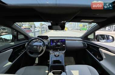Внедорожник / Кроссовер Toyota bZ4X 2023 в 