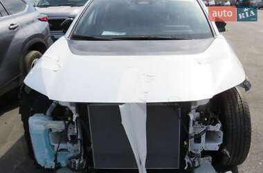 Внедорожник / Кроссовер Toyota bZ4X 2024 в 