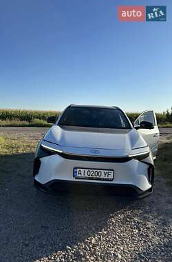 Внедорожник / Кроссовер Toyota bZ4X 2023 в Киеве