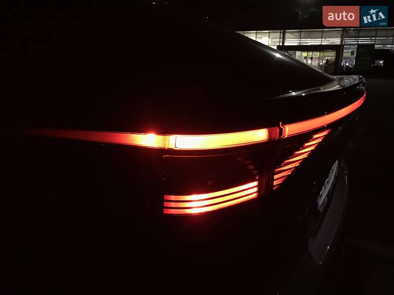 Внедорожник / Кроссовер Toyota bZ4X 2024 в Киеве