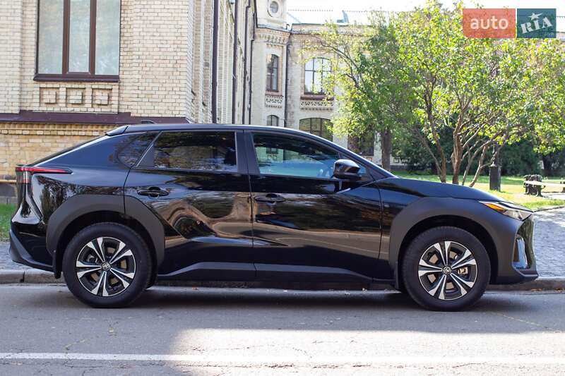 Внедорожник / Кроссовер Toyota bZ4X 2023 в Киеве фото 12 Внедорожник / Кроссовер Toyota bZ4X 2023 в Киеве