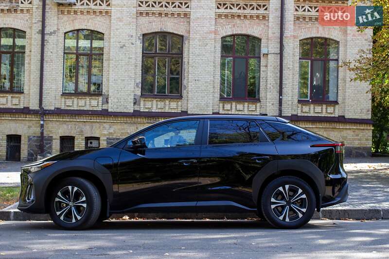 Внедорожник / Кроссовер Toyota bZ4X 2023 в Киеве фото 16 Внедорожник / Кроссовер Toyota bZ4X 2023 в Киеве
