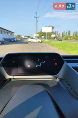 Внедорожник / Кроссовер Toyota bZ4X 2023 в 