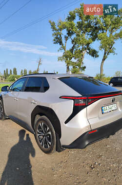 Внедорожник / Кроссовер Toyota bZ4X 2023 в 