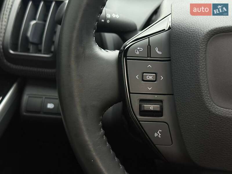 Внедорожник / Кроссовер Toyota bZ4X 2022 в Ровно