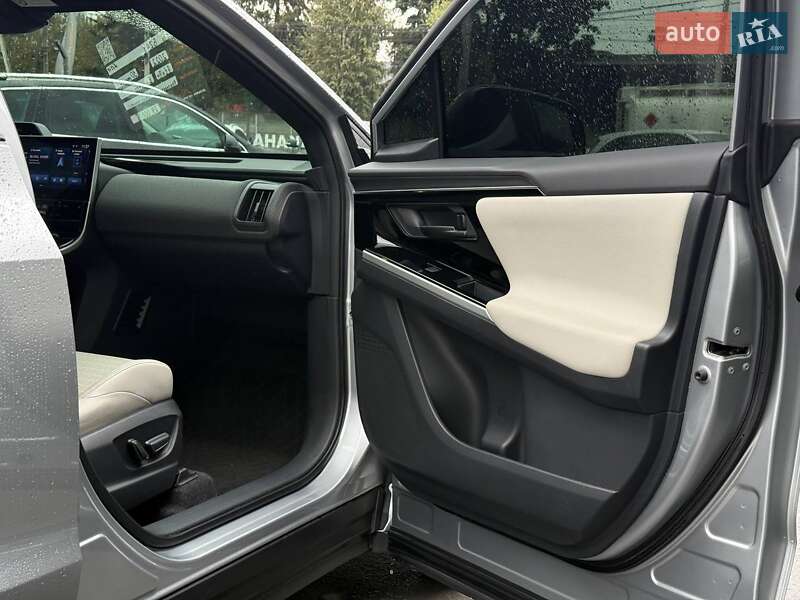 Внедорожник / Кроссовер Toyota bZ4X 2022 в Ровно