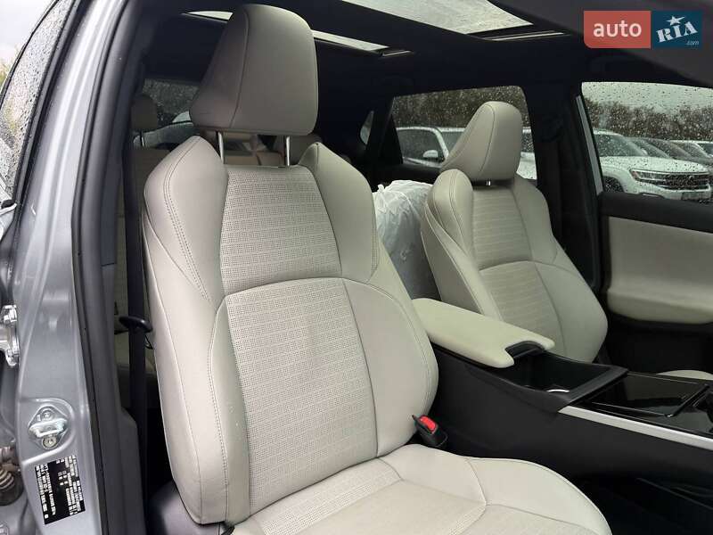 Внедорожник / Кроссовер Toyota bZ4X 2022 в Ровно