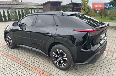 Позашляховик / Кросовер Toyota bZ4X 2024 в 