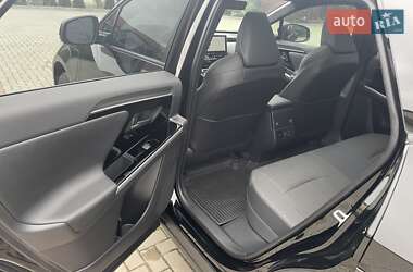 Позашляховик / Кросовер Toyota bZ4X 2024 в 