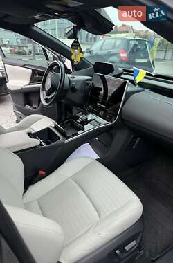Позашляховик / Кросовер Toyota bZ4X 2023 в 