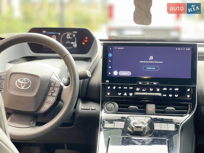 Позашляховик / Кросовер Toyota bZ4X 2023 в Києві