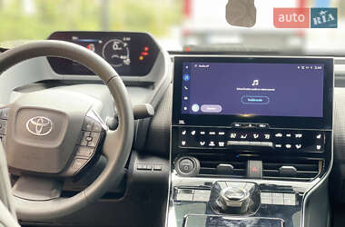 Внедорожник / Кроссовер Toyota bZ4X 2023 в 