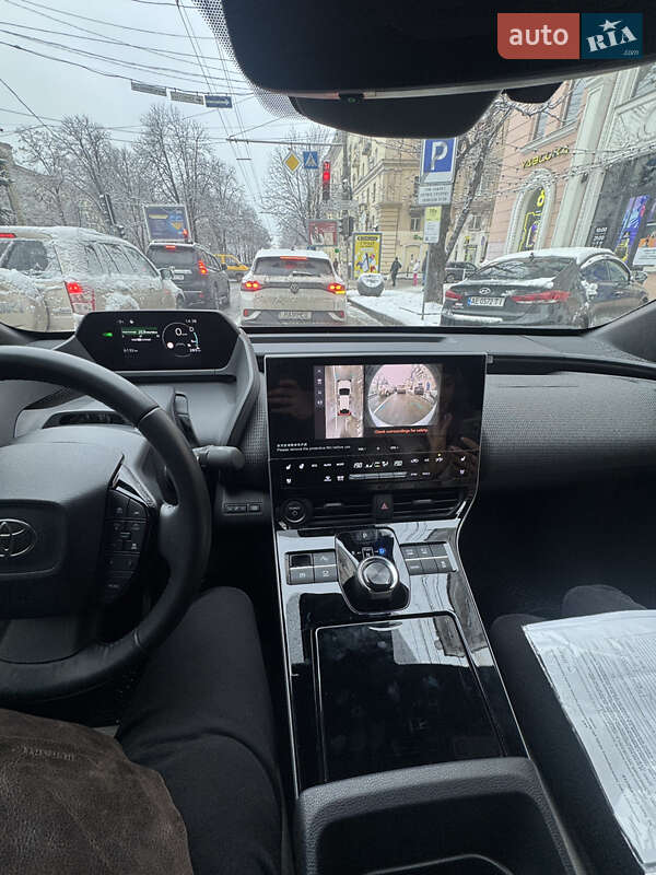 Внедорожник / Кроссовер Toyota bZ4X 2022 в Александрие