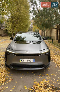 Внедорожник / Кроссовер Toyota bZ4X 2022 в Харькове
