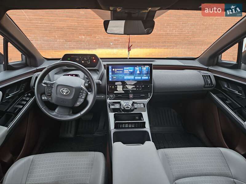 Внедорожник / Кроссовер Toyota bZ4X 2022 в Киеве