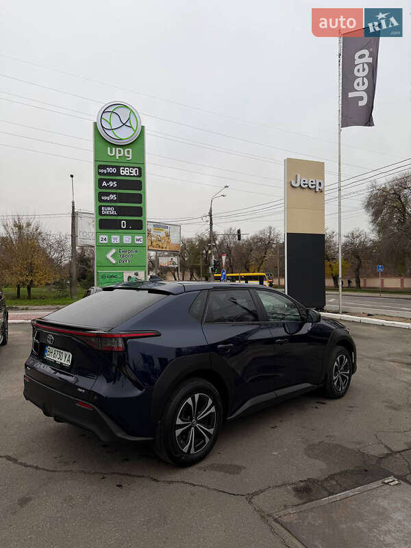 Позашляховик / Кросовер Toyota bZ4X 2024 в Одесі