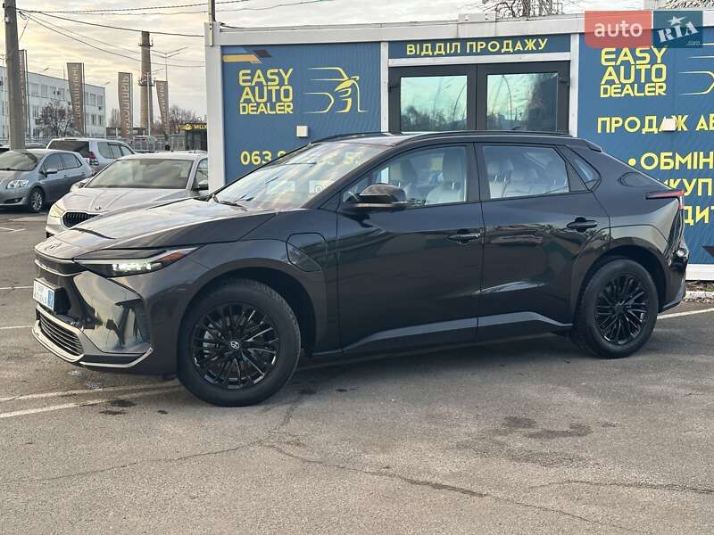 Внедорожник / Кроссовер Toyota bZ4X 2022 в Киеве