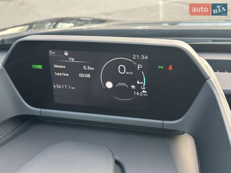 Внедорожник / Кроссовер Toyota bZ4X 2022 в Киеве